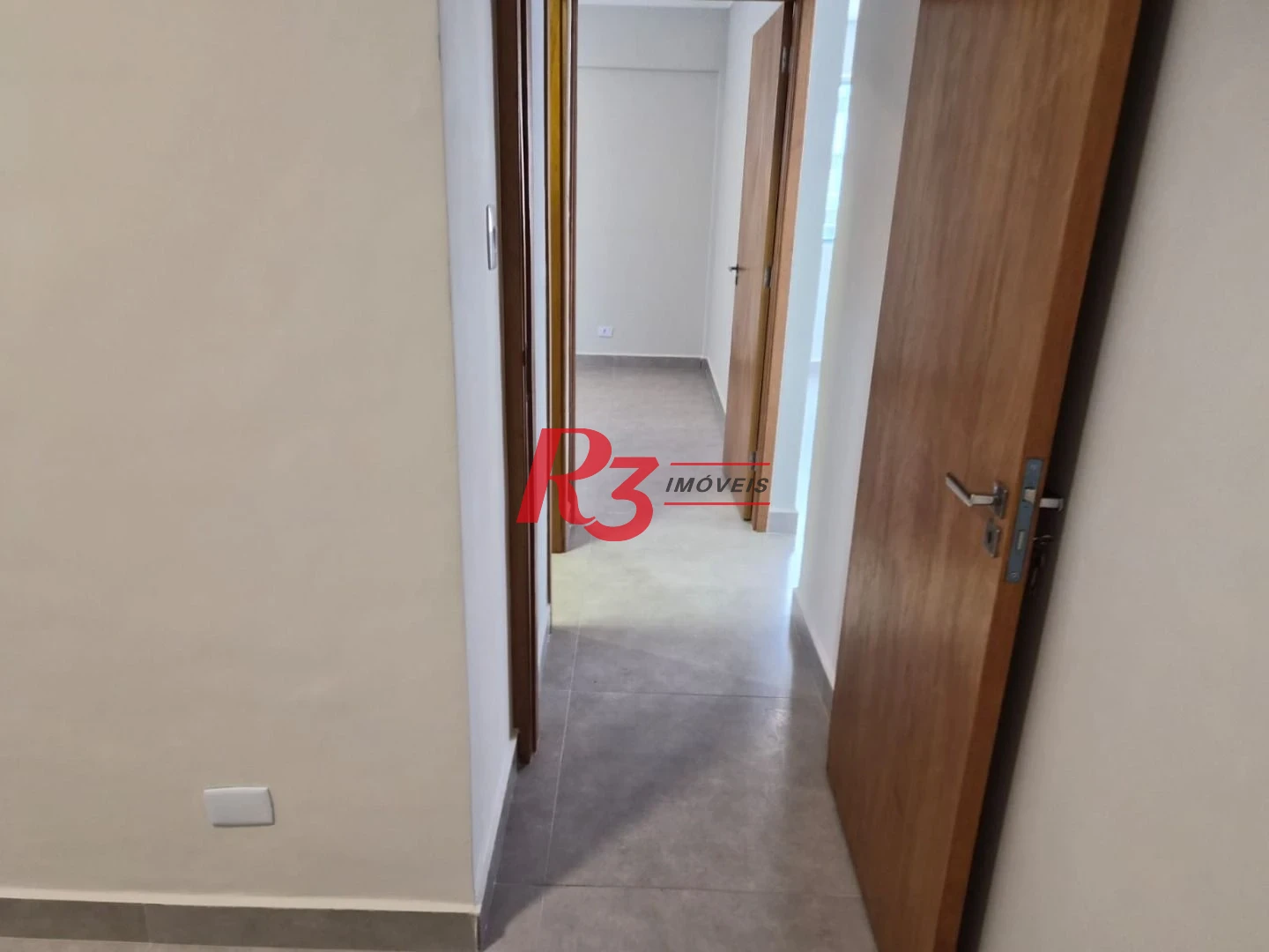Apartamento com 2 dormitórios à venda, 99 m² por R$ 570.000,00 - Gonzaga - Santos/SP