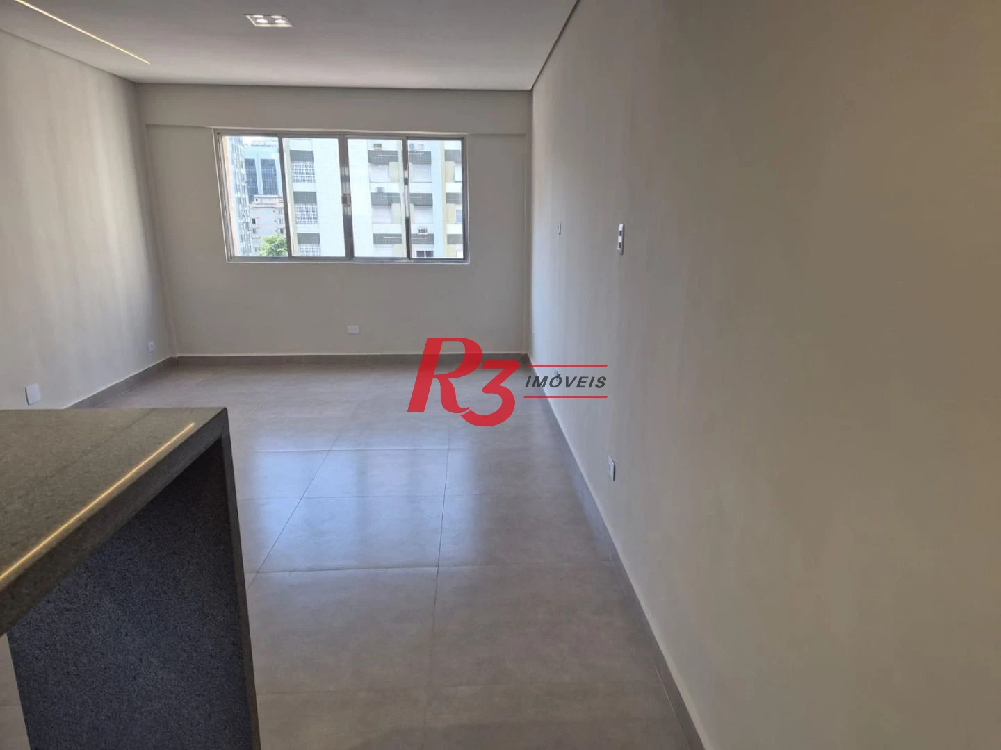 Apartamento com 2 dormitórios à venda, 99 m² por R$ 570.000,00 - Gonzaga - Santos/SP