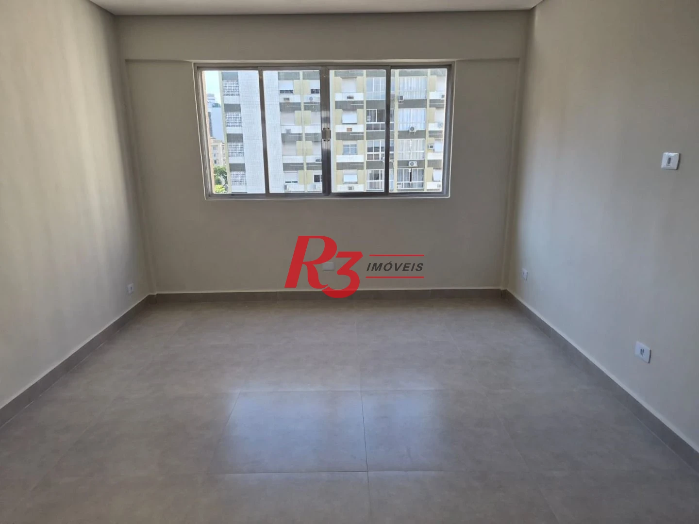 Apartamento com 2 dormitórios à venda, 99 m² por R$ 570.000,00 - Gonzaga - Santos/SP