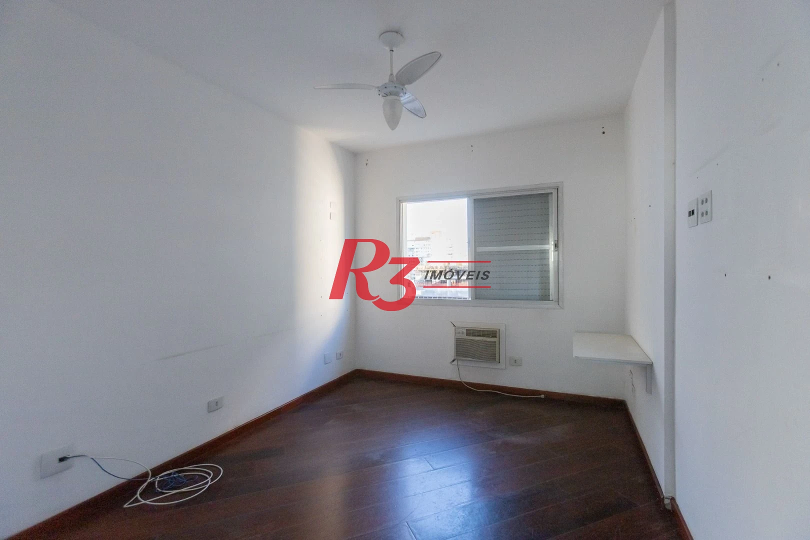Apartamento com 3 dormitórios à venda, 140 m² por R$ 1.200.000,00 - Ponta da Praia - Santos/SP