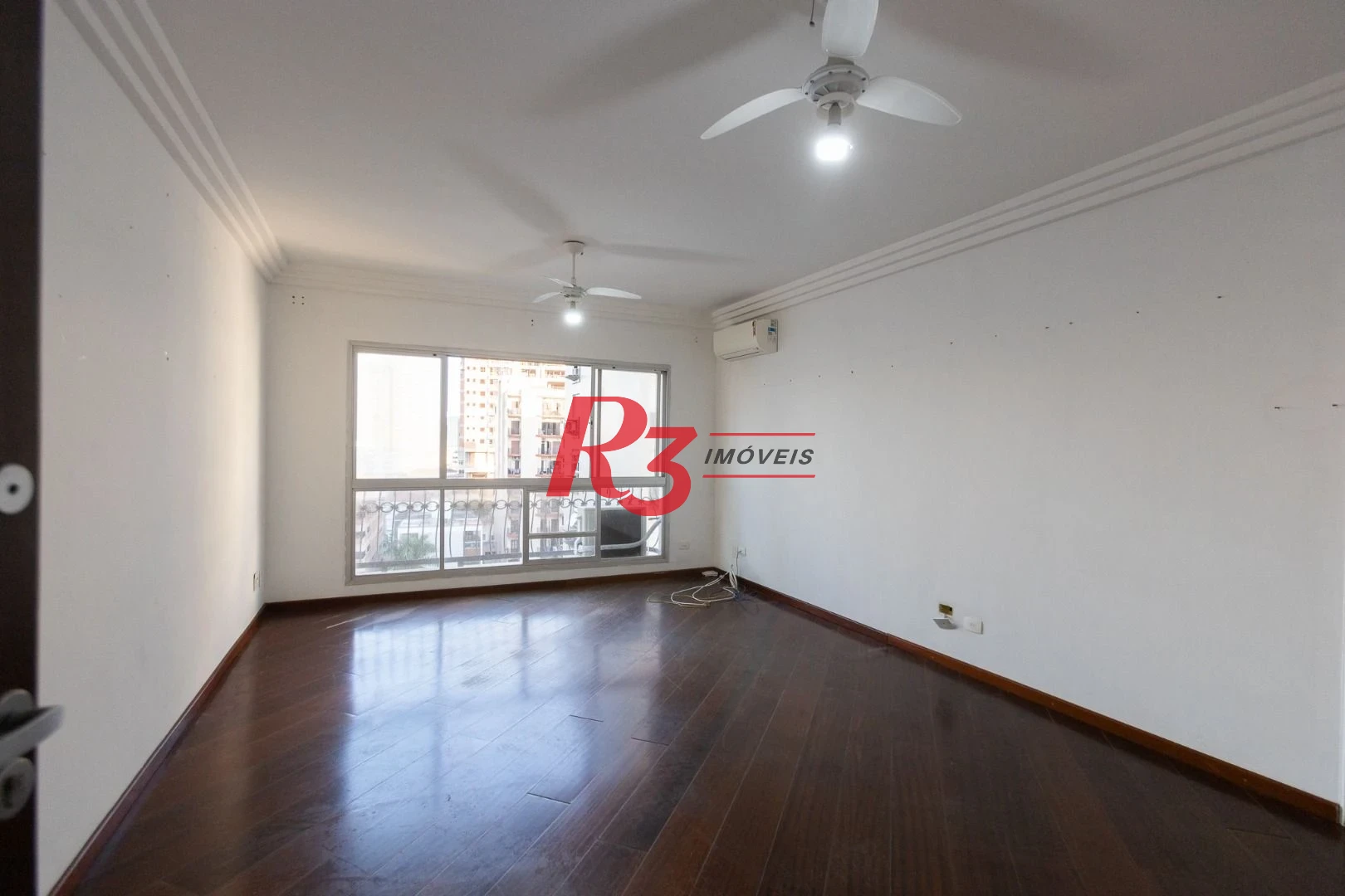 Apartamento com 3 dormitórios à venda, 140 m² por R$ 1.200.000,00 - Ponta da Praia - Santos/SP