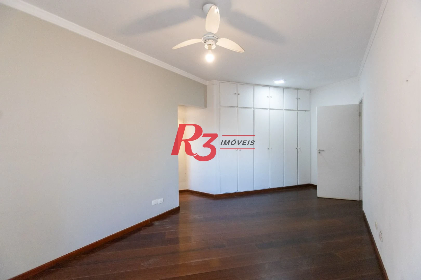 Apartamento com 3 dormitórios à venda, 140 m² por R$ 1.200.000,00 - Ponta da Praia - Santos/SP