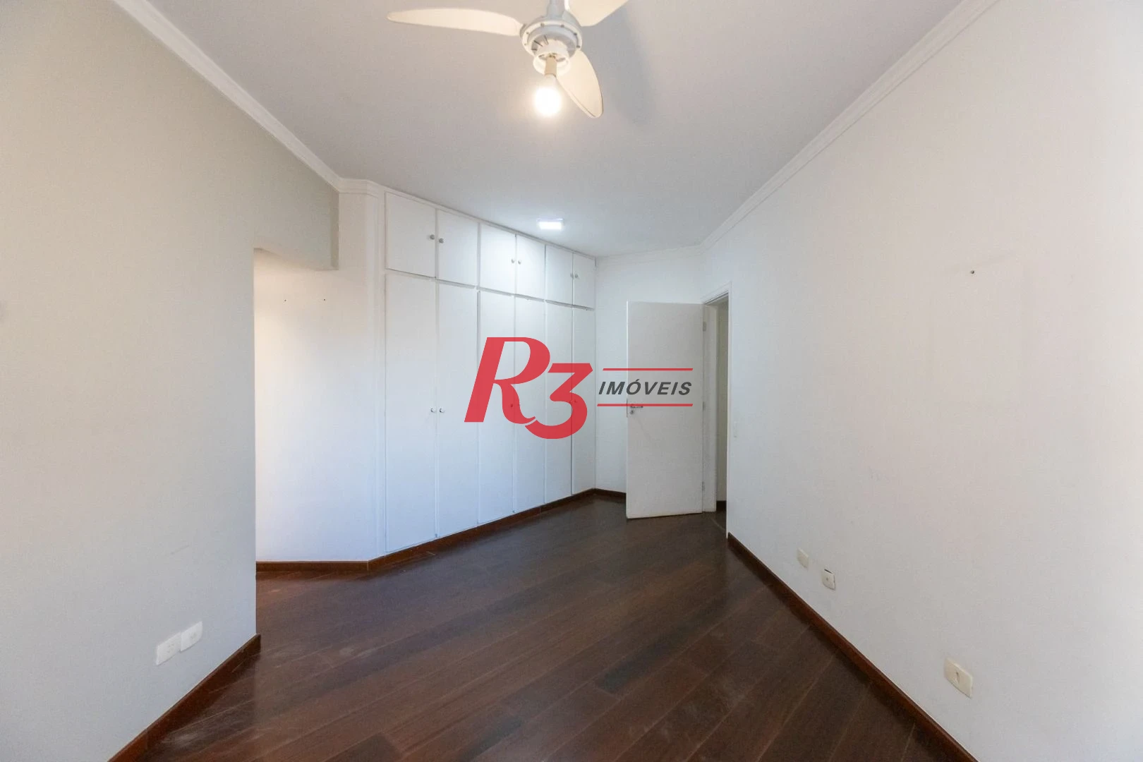 Apartamento com 3 dormitórios à venda, 140 m² por R$ 1.200.000,00 - Ponta da Praia - Santos/SP