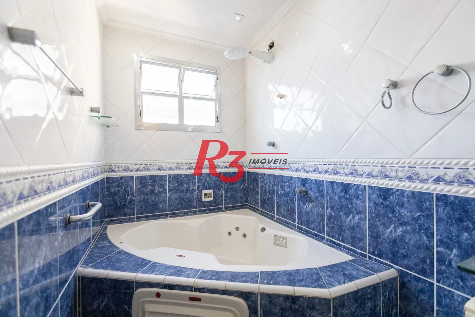 Apartamento com 3 dormitórios à venda, 140 m² por R$ 1.200.000,00 - Ponta da Praia - Santos/SP