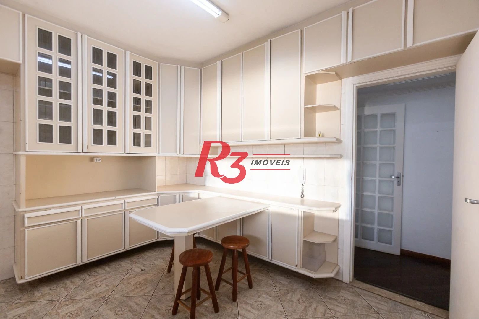 Apartamento com 3 dormitórios à venda, 140 m² por R$ 1.200.000,00 - Ponta da Praia - Santos/SP