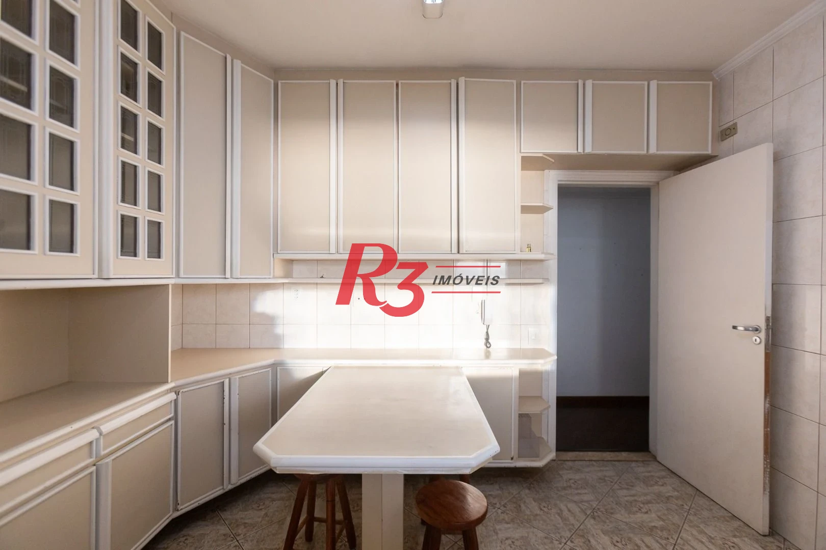 Apartamento com 3 dormitórios à venda, 140 m² por R$ 1.200.000,00 - Ponta da Praia - Santos/SP