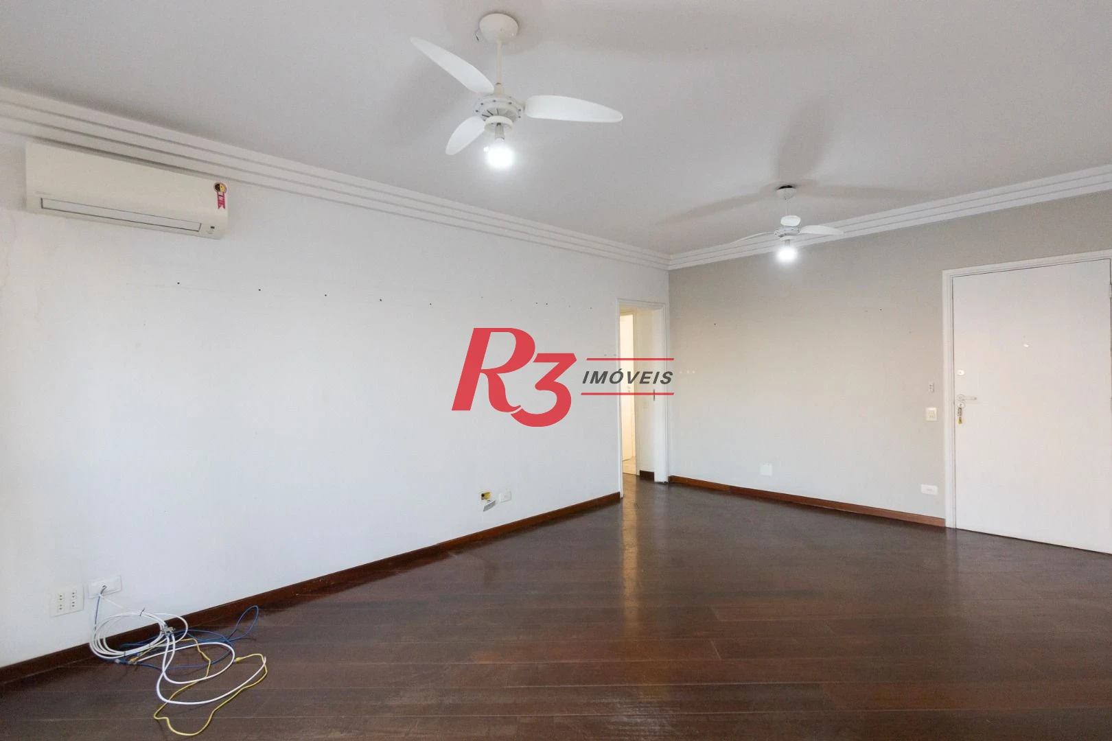 Apartamento com 3 dormitórios à venda, 140 m² por R$ 1.200.000,00 - Ponta da Praia - Santos/SP