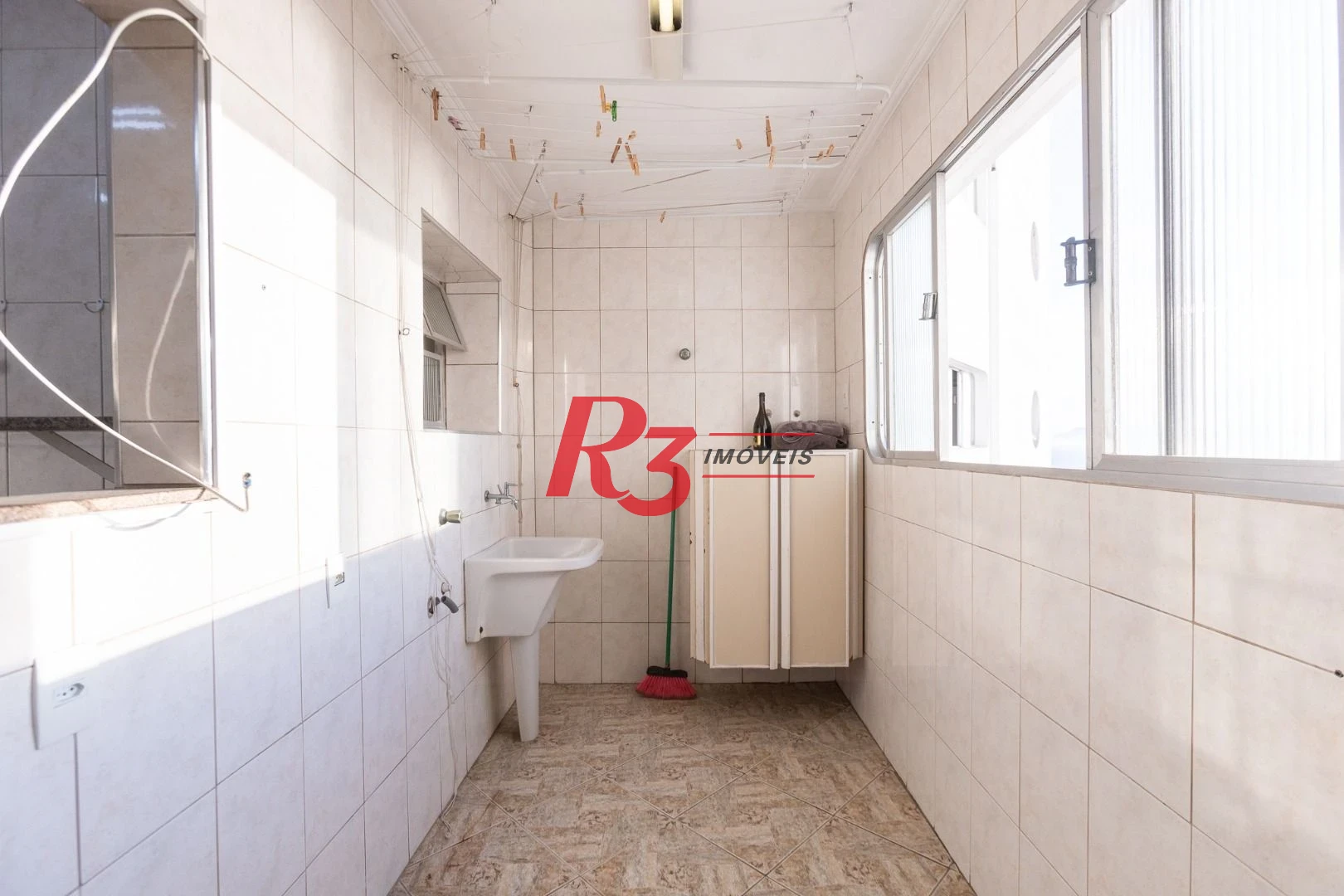 Apartamento com 3 dormitórios à venda, 140 m² por R$ 1.200.000,00 - Ponta da Praia - Santos/SP