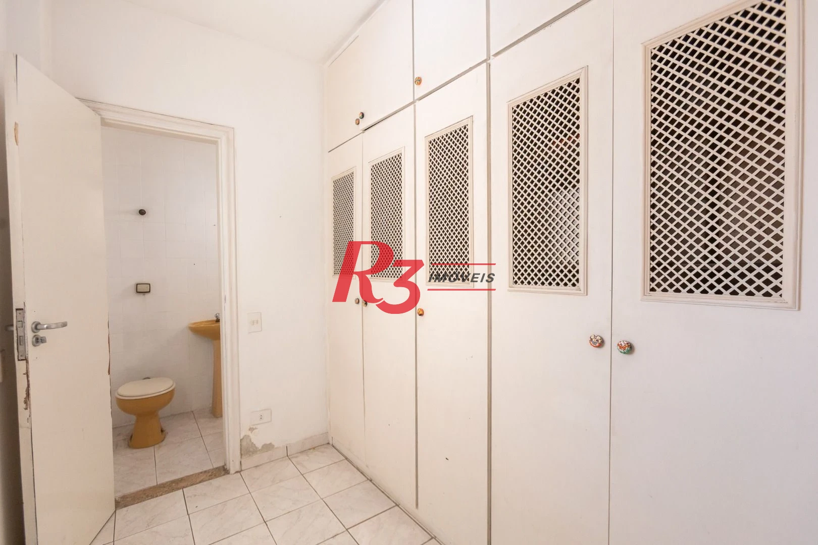 Apartamento com 3 dormitórios à venda, 140 m² por R$ 1.200.000,00 - Ponta da Praia - Santos/SP