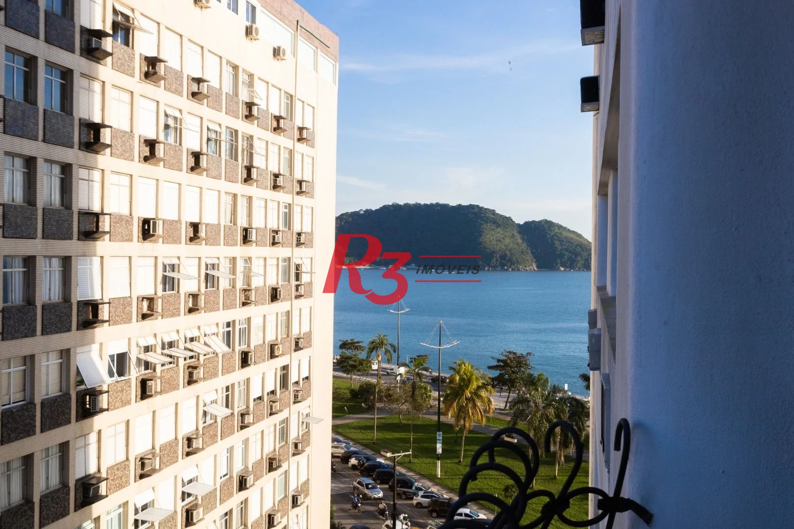 Apartamento com 3 dormitórios à venda, 140 m² por R$ 1.200.000,00 - Ponta da Praia - Santos/SP