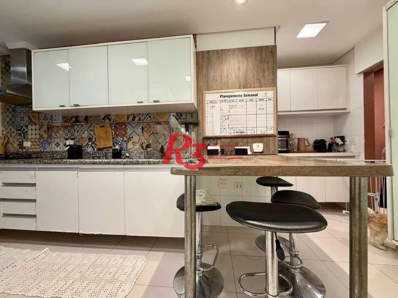 Apartamento com 3 dormitórios à venda, 135 m² por R$ 1.250.000,00 - Embaré - Santos/SP