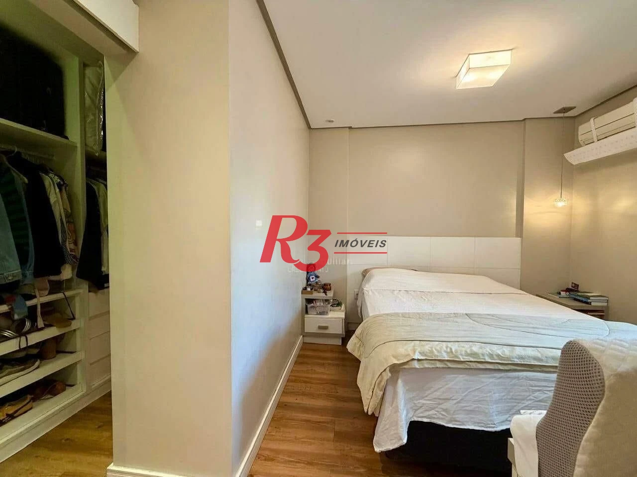 Apartamento com 3 dormitórios à venda, 135 m² por R$ 1.250.000,00 - Embaré - Santos/SP