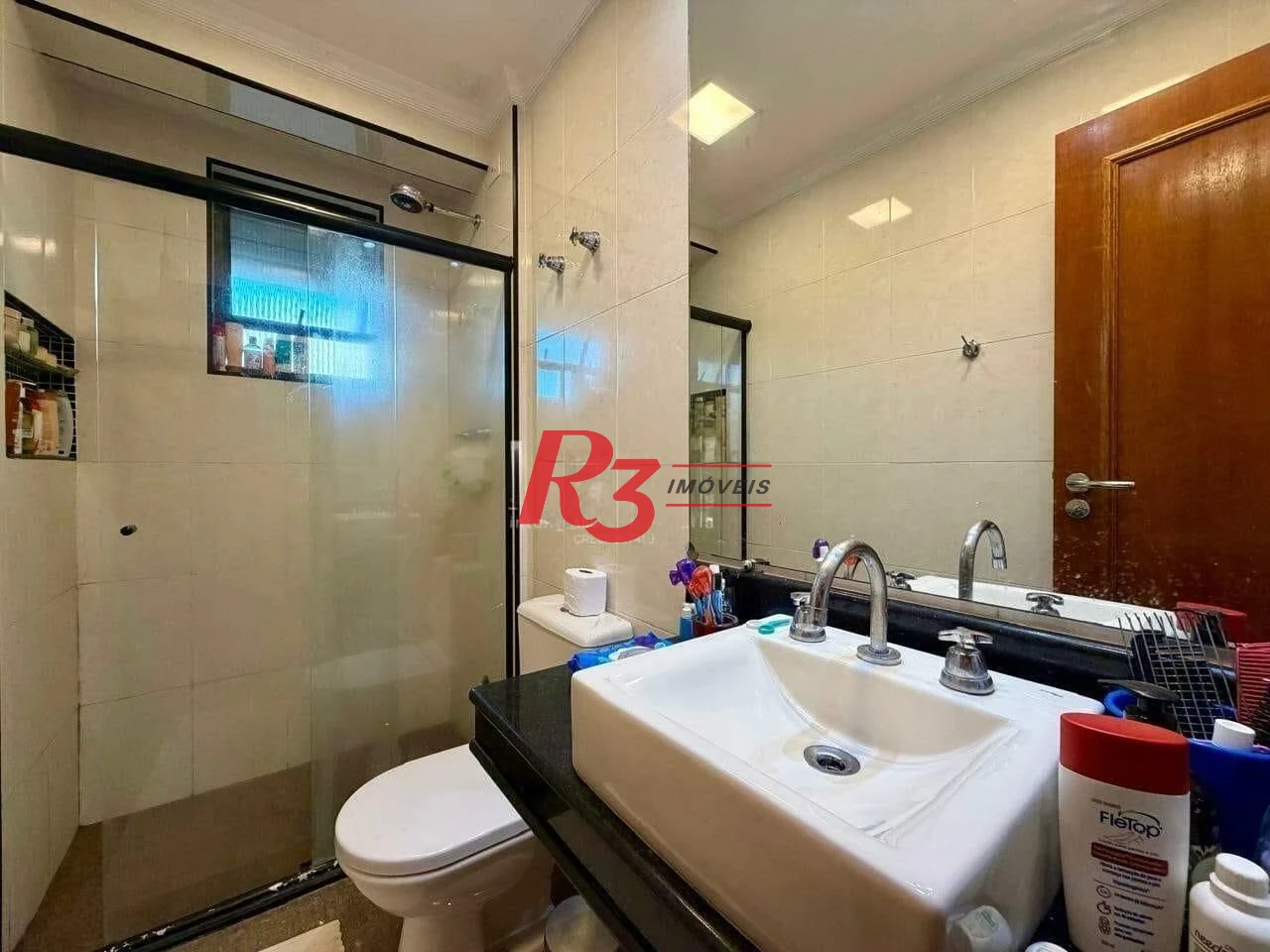 Apartamento com 3 dormitórios à venda, 135 m² por R$ 1.250.000,00 - Embaré - Santos/SP