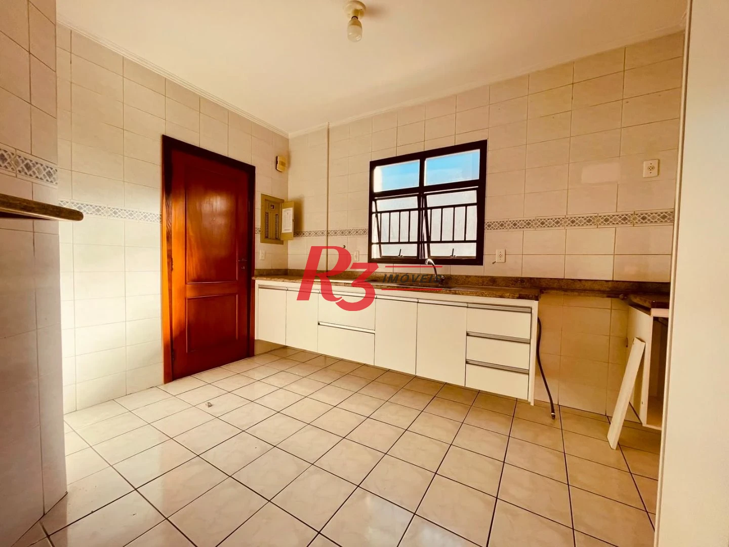 Apartamento com 2 dormitórios para alugar, 88 m² por R$ 5.379,93/mês - Pompéia - Santos/SP