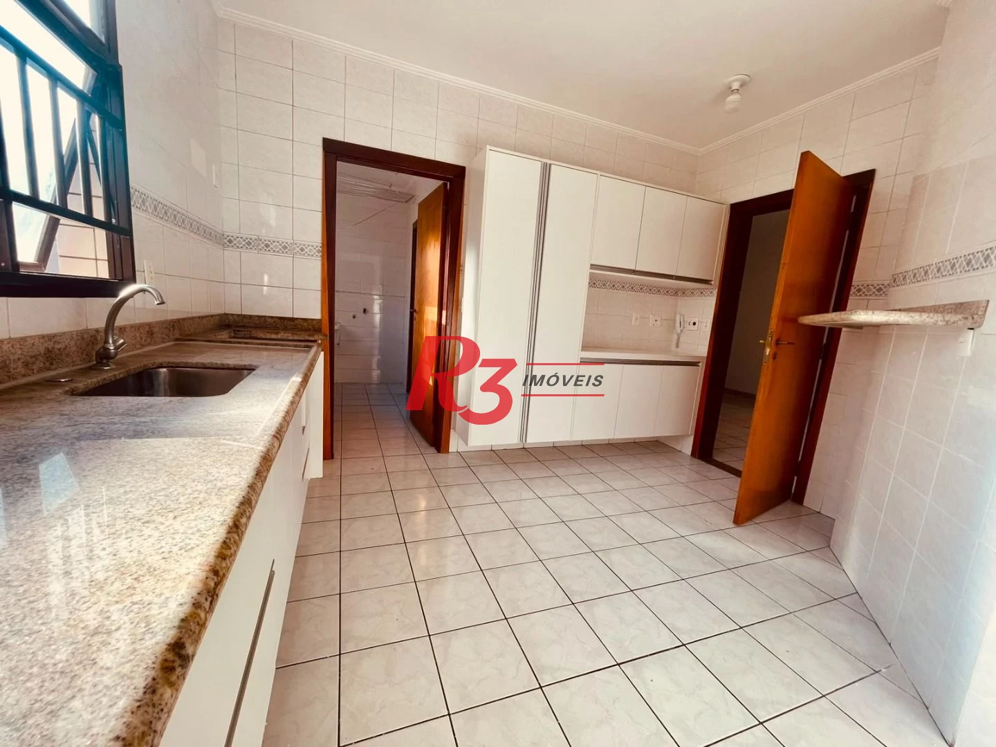 Apartamento com 2 dormitórios para alugar, 88 m² por R$ 5.379,93/mês - Pompéia - Santos/SP