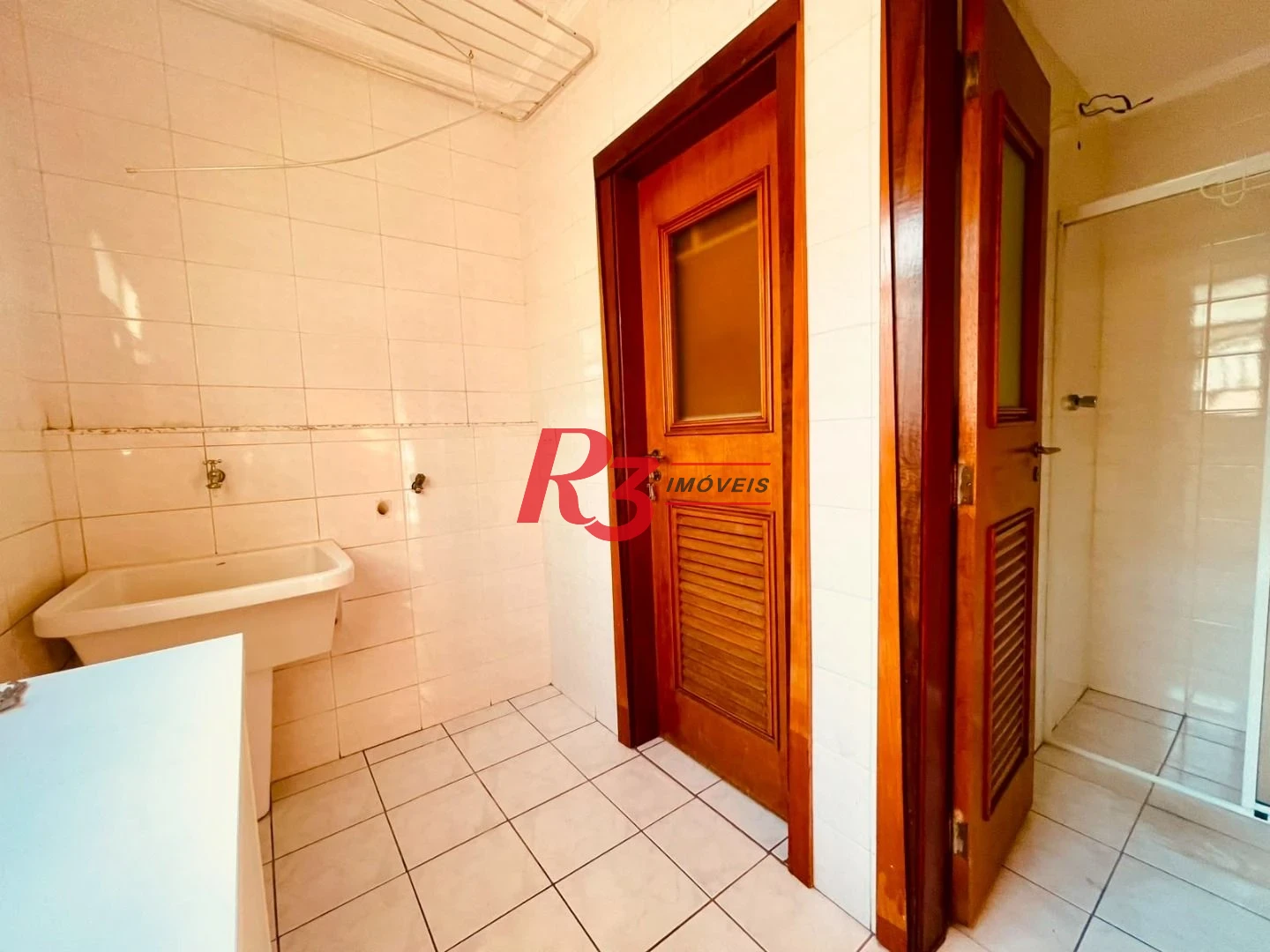 Apartamento com 2 dormitórios para alugar, 88 m² por R$ 5.379,93/mês - Pompéia - Santos/SP