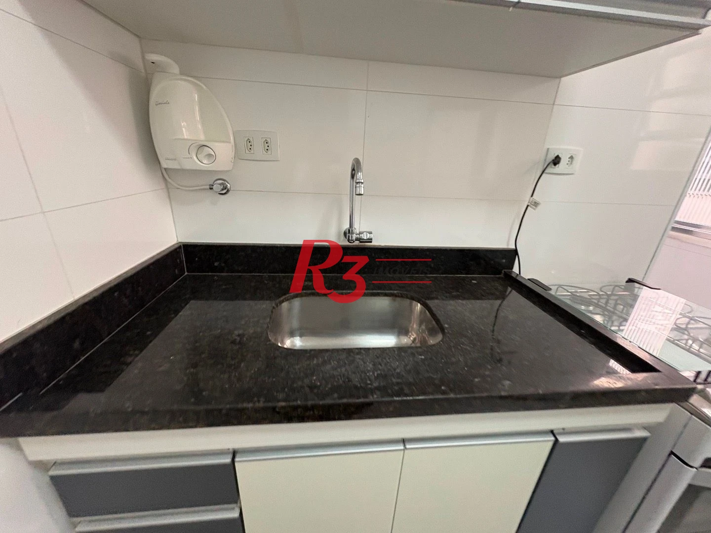 Apartamento com 1 dormitório à venda, 72 m² por R$ 395.000,00 - Ponta da Praia - Santos/SP
