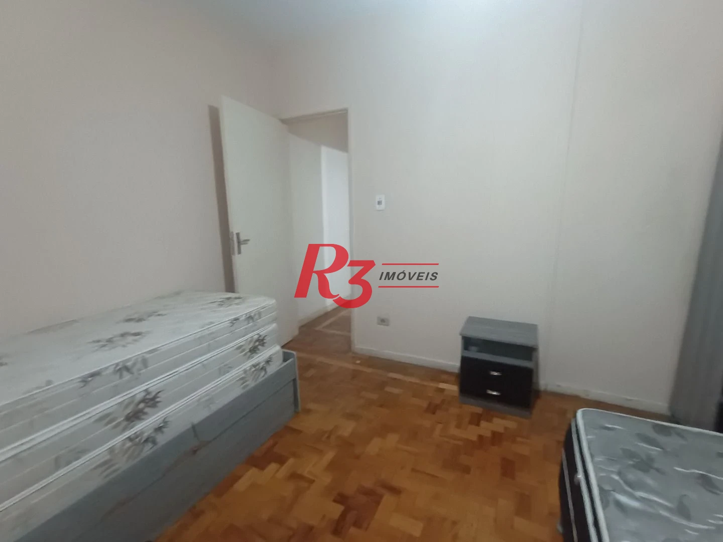 Apartamento com 2 dormitórios à venda, 98 m² por R$ 655.000,00 - Gonzaga - Santos/SP