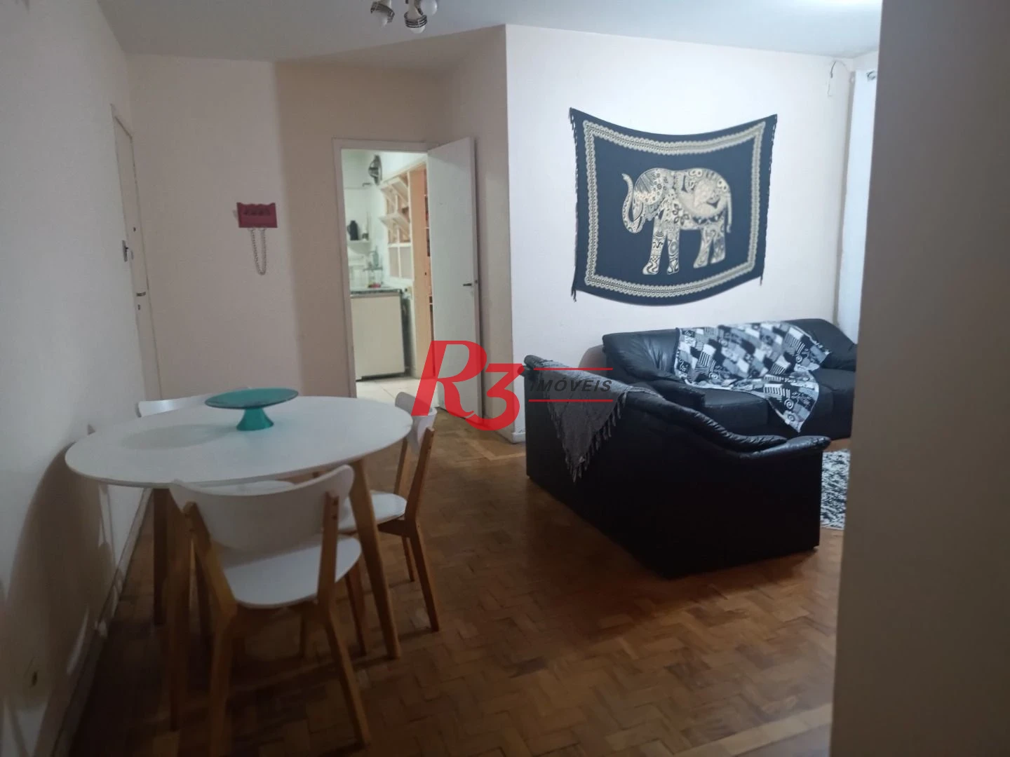 Apartamento com 2 dormitórios à venda, 98 m² por R$ 655.000,00 - Gonzaga - Santos/SP