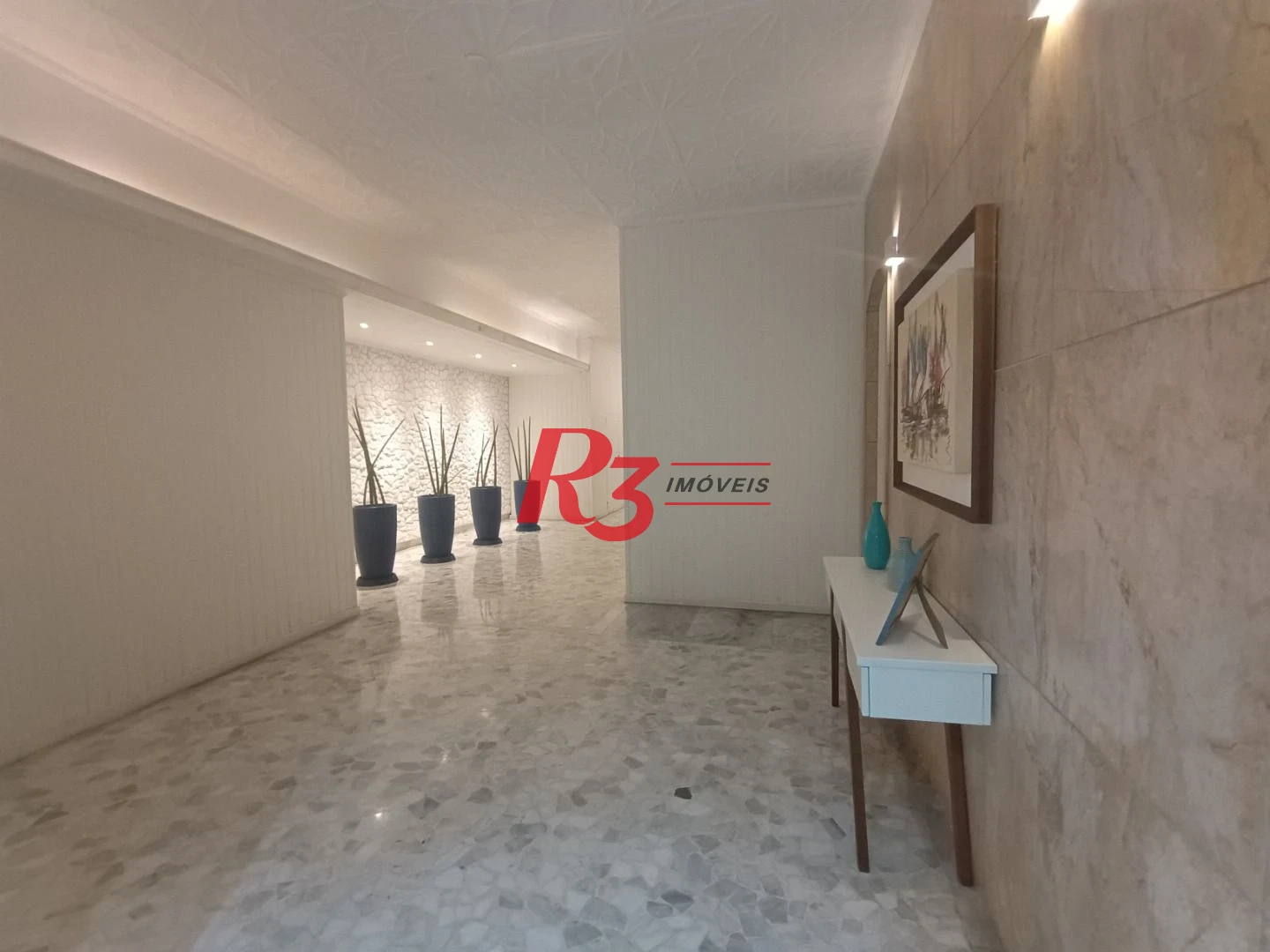 Apartamento com 2 dormitórios à venda, 98 m² por R$ 655.000,00 - Gonzaga - Santos/SP