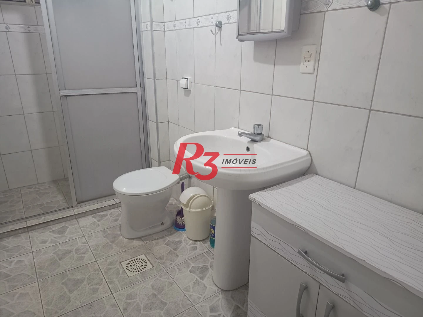 Apartamento com 2 dormitórios à venda, 98 m² por R$ 655.000,00 - Gonzaga - Santos/SP