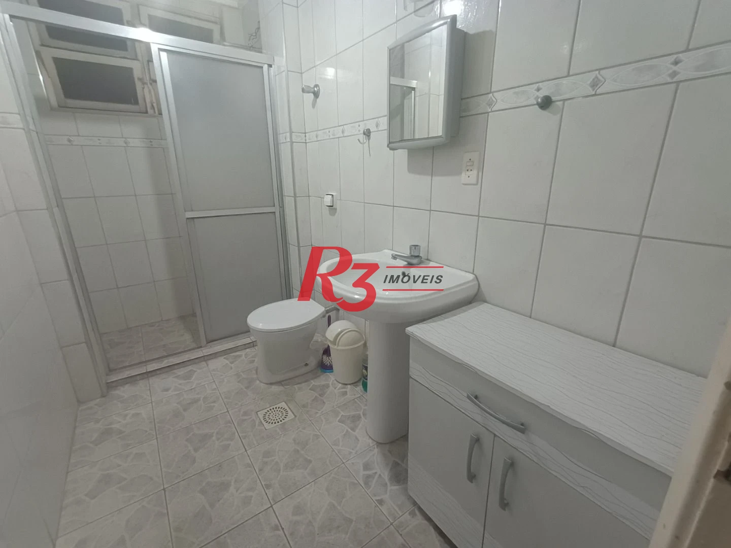 Apartamento com 2 dormitórios à venda, 98 m² por R$ 655.000,00 - Gonzaga - Santos/SP