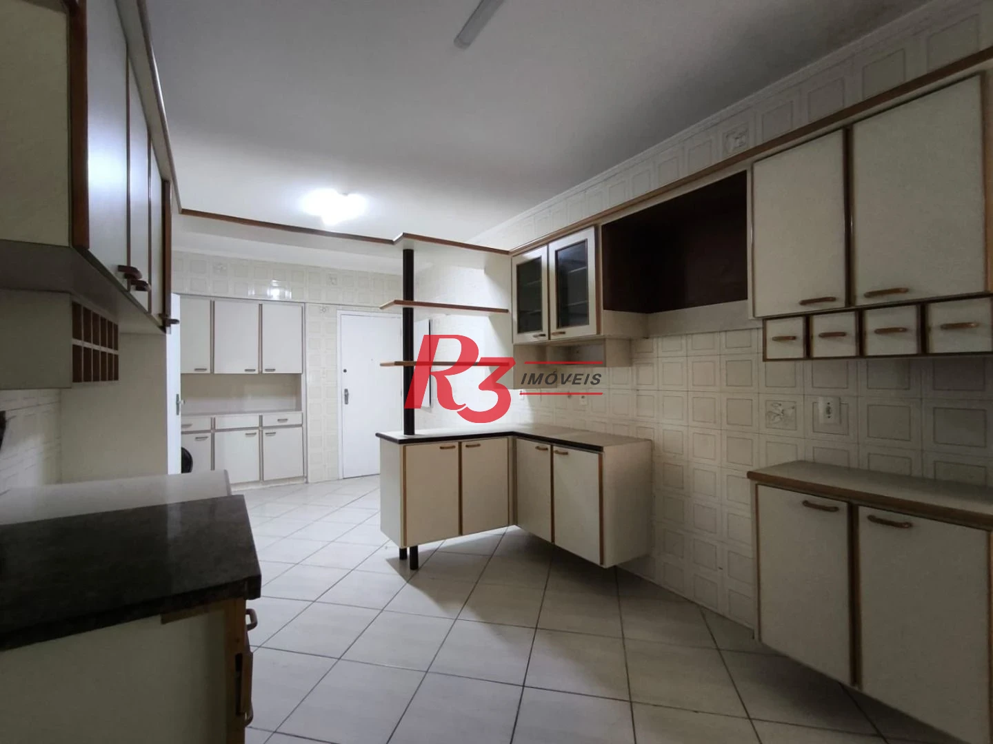 Apartamento com 4 dormitórios à venda, 240 m² por R$ 1.800.000,00 - Pompéia - Santos/SP