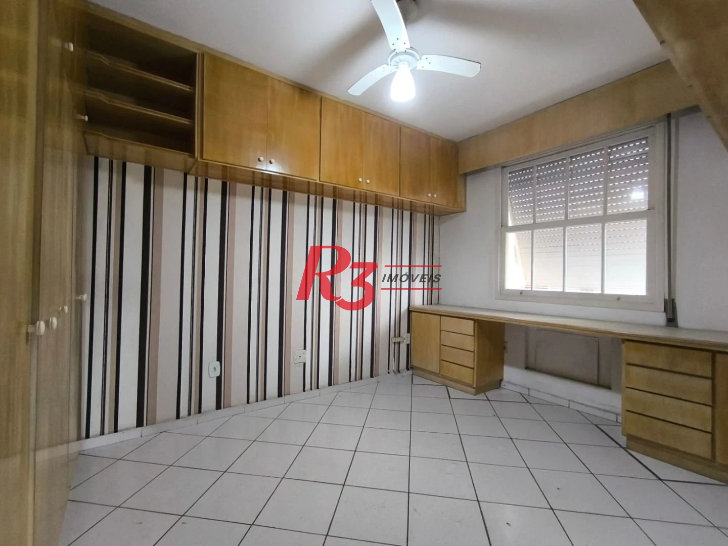 Apartamento com 4 dormitórios à venda, 240 m² por R$ 1.800.000,00 - Pompéia - Santos/SP