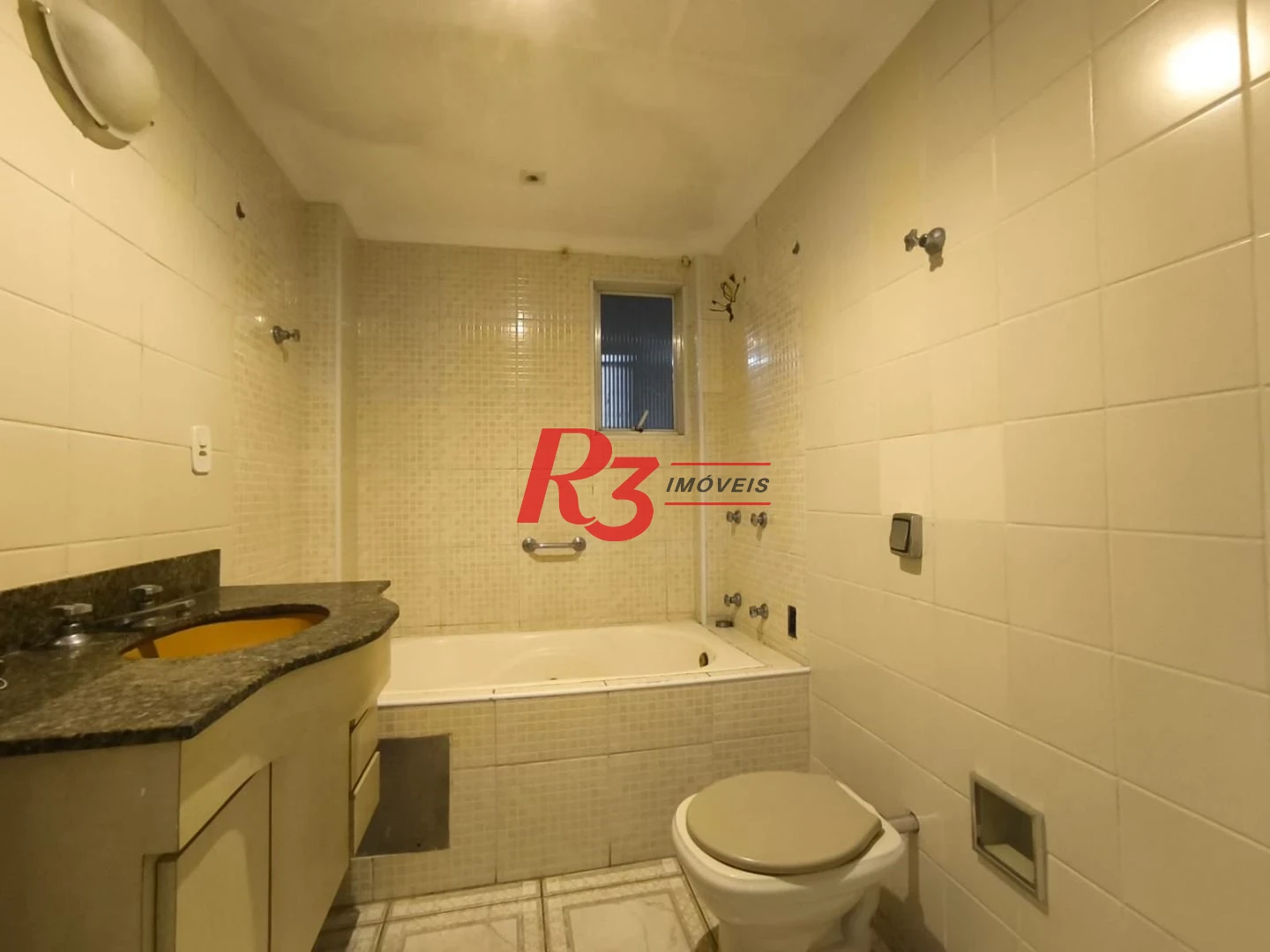 Apartamento com 4 dormitórios à venda, 240 m² por R$ 1.800.000,00 - Pompéia - Santos/SP