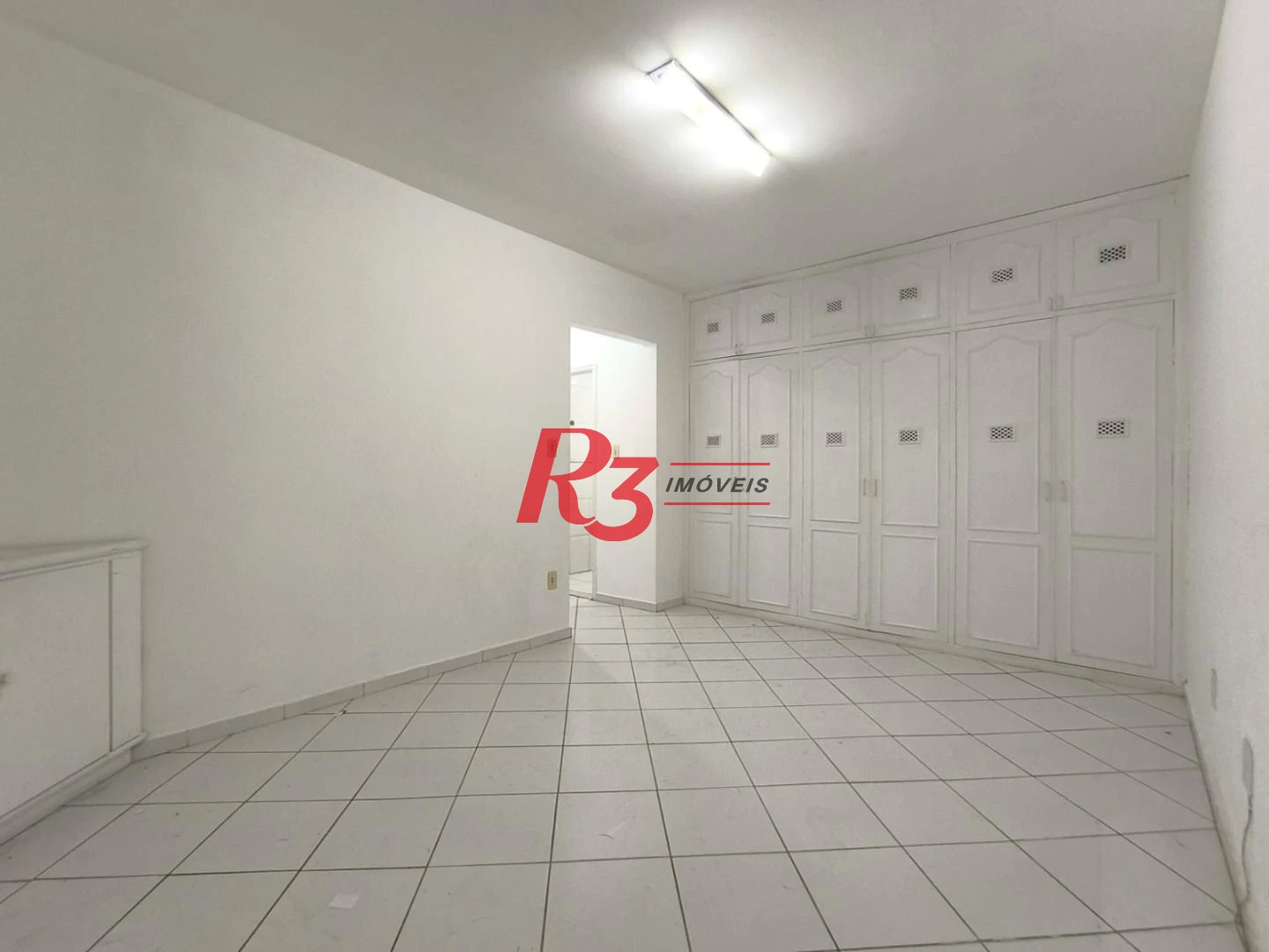 Apartamento com 4 dormitórios à venda, 240 m² por R$ 1.800.000,00 - Pompéia - Santos/SP