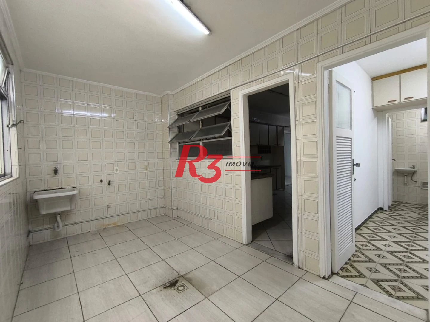 Apartamento com 4 dormitórios à venda, 240 m² por R$ 1.800.000,00 - Pompéia - Santos/SP