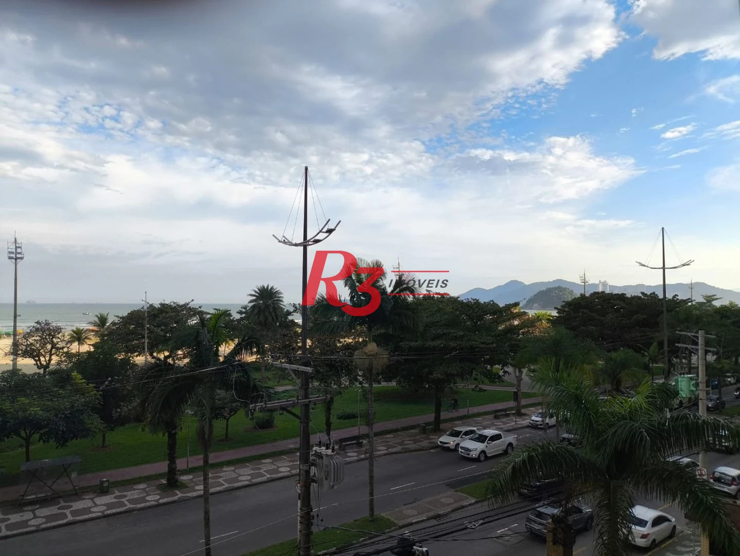 Apartamento com 4 dormitórios à venda, 240 m² por R$ 1.800.000,00 - Pompéia - Santos/SP
