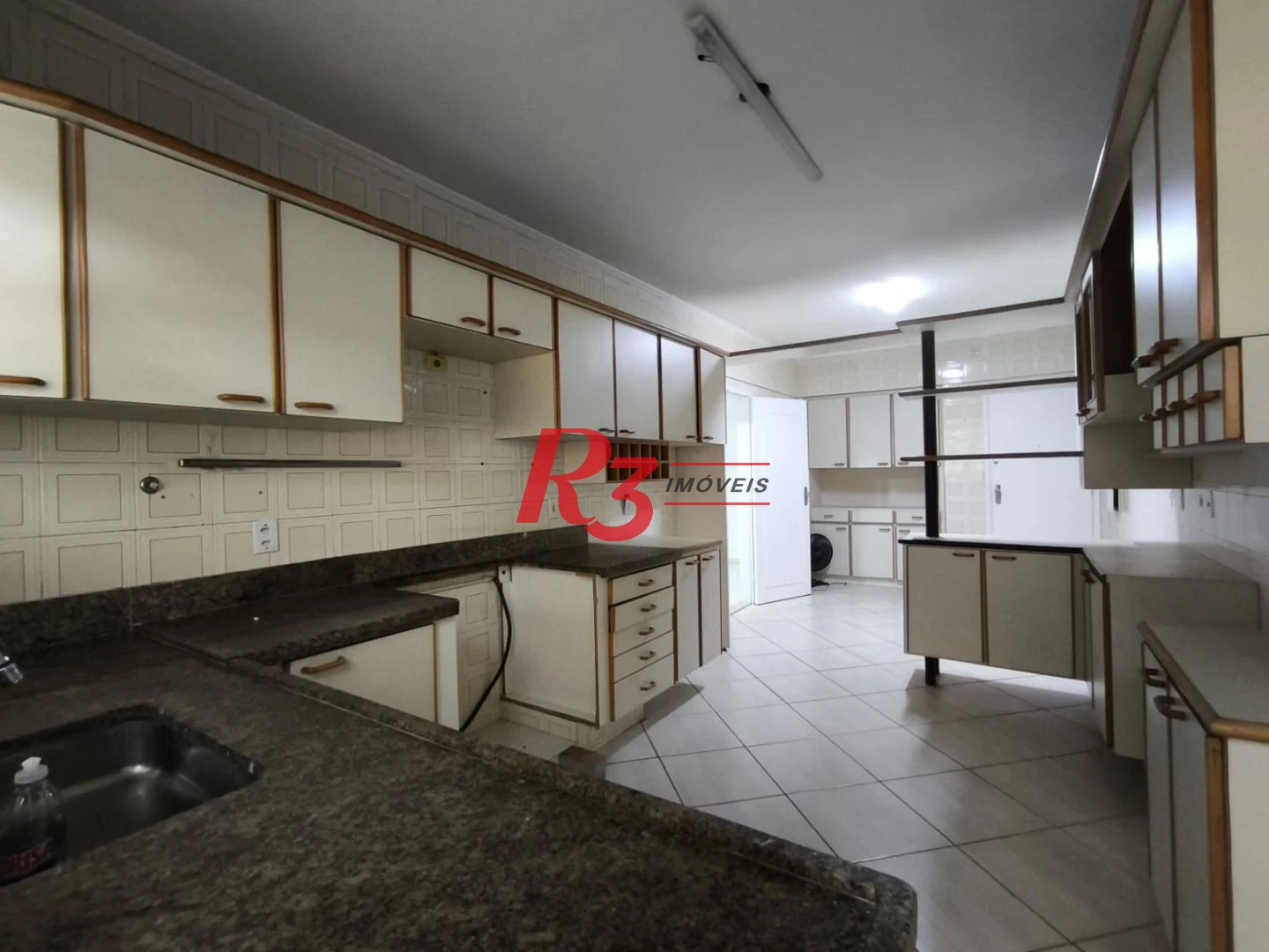 Apartamento com 4 dormitórios à venda, 240 m² por R$ 1.800.000,00 - Pompéia - Santos/SP