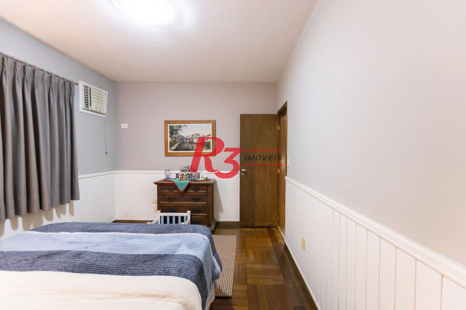 Casa com 3 dormitórios à venda, 242 m² por R$ 2.100.000,00 - Embaré - Santos/SP