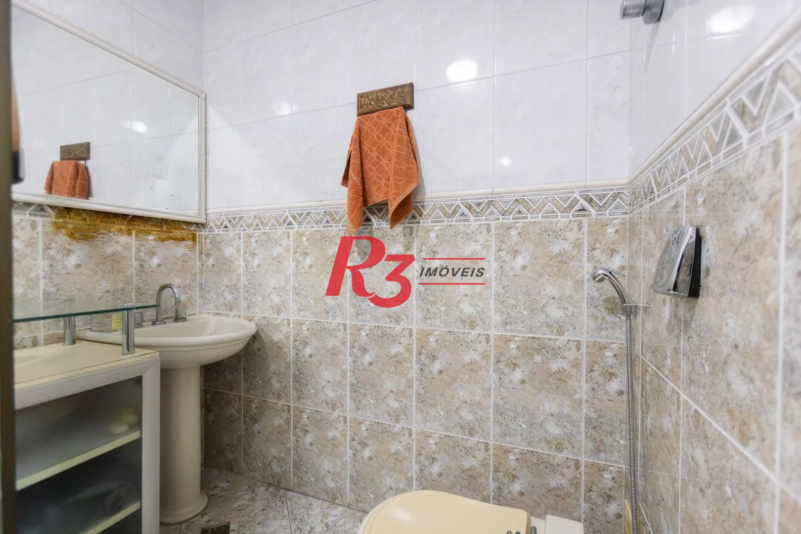 Casa com 3 dormitórios à venda, 242 m² por R$ 2.100.000,00 - Embaré - Santos/SP