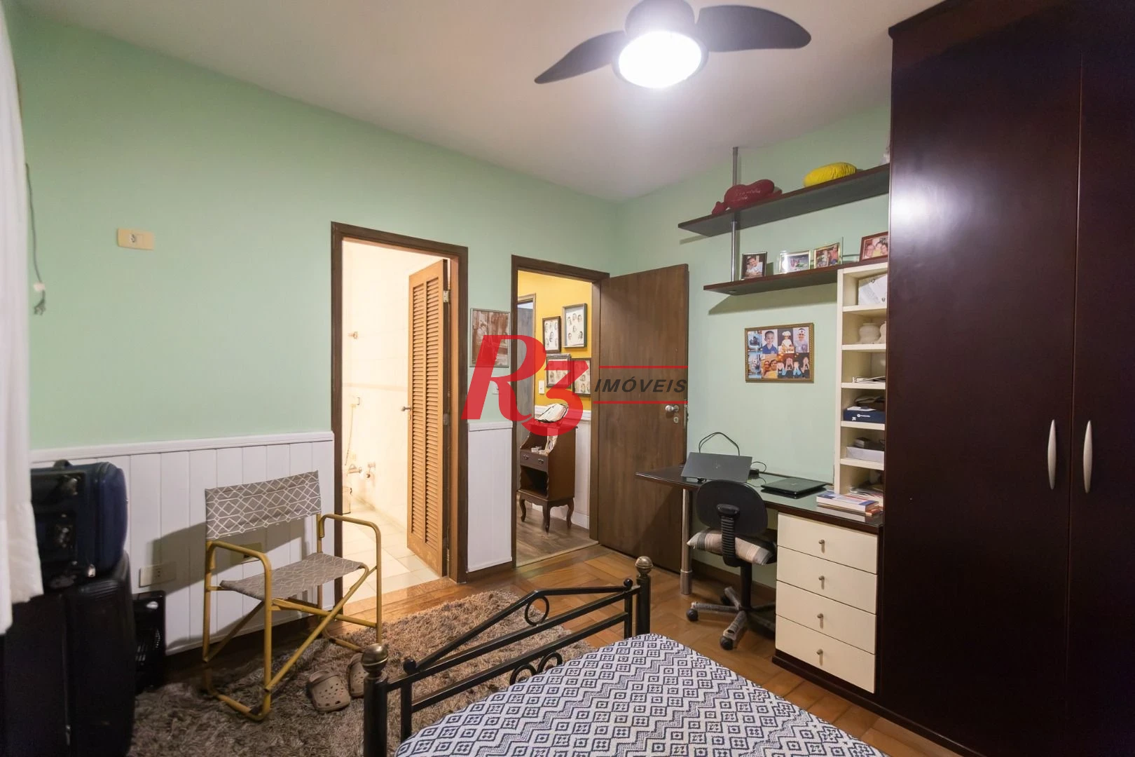 Casa com 3 dormitórios à venda, 242 m² por R$ 2.100.000,00 - Embaré - Santos/SP