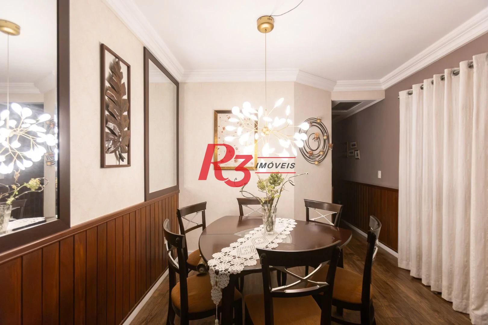 Casa com 3 dormitórios à venda, 242 m² por R$ 2.100.000,00 - Embaré - Santos/SP