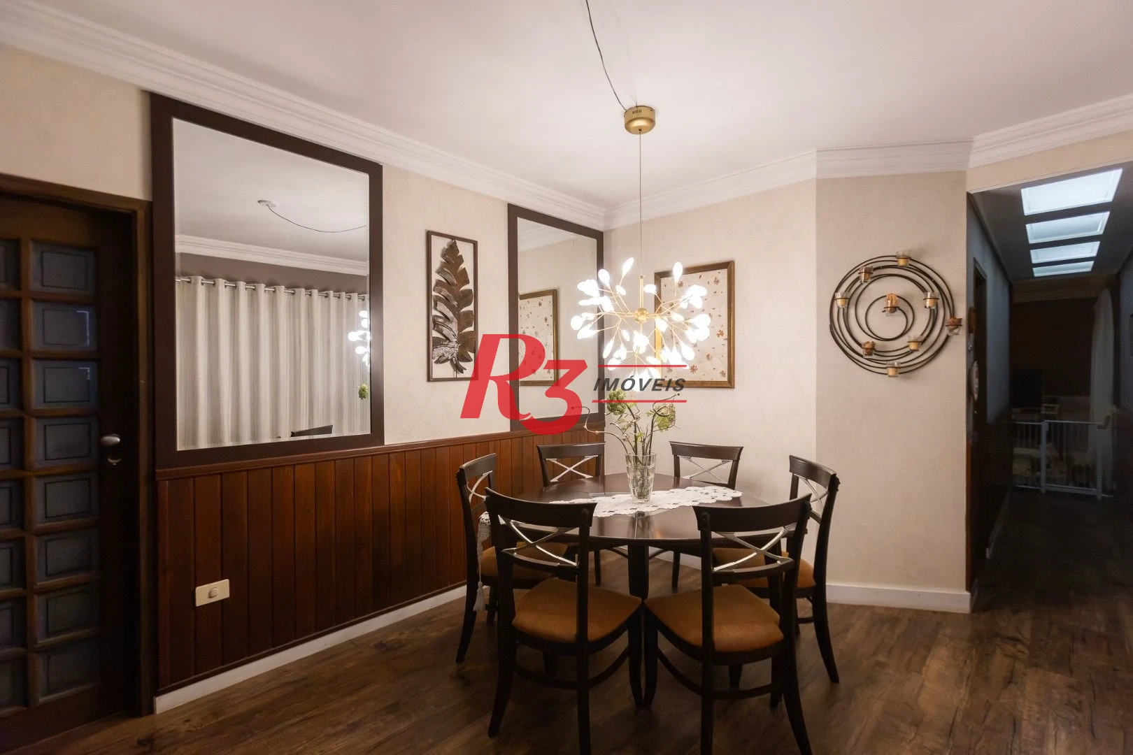 Casa com 3 dormitórios à venda, 242 m² por R$ 2.100.000,00 - Embaré - Santos/SP