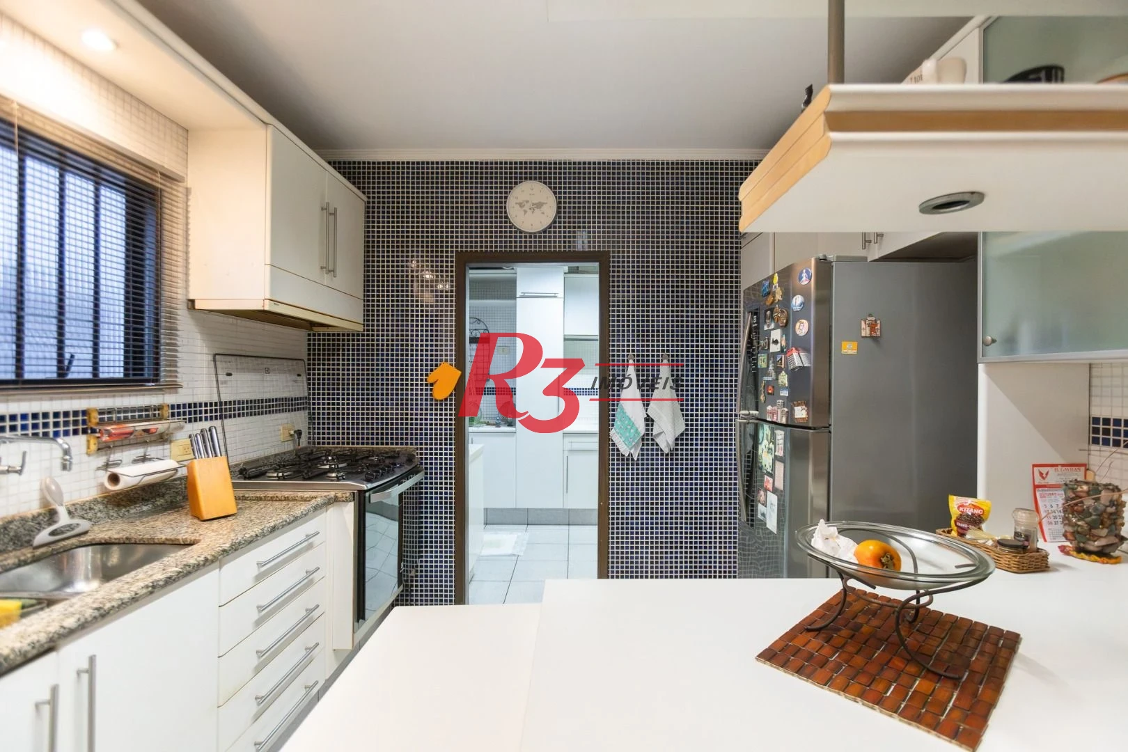 Casa com 3 dormitórios à venda, 242 m² por R$ 2.100.000,00 - Embaré - Santos/SP