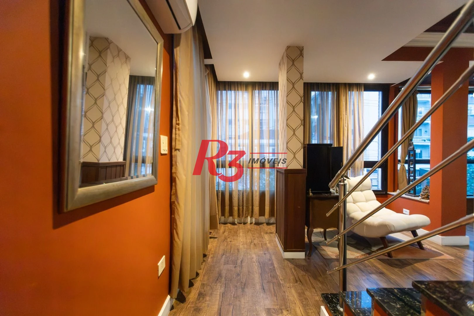 Casa com 3 dormitórios à venda, 242 m² por R$ 2.100.000,00 - Embaré - Santos/SP