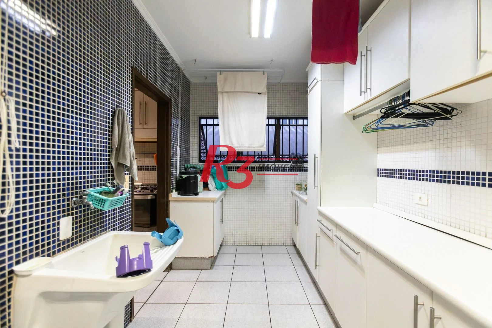 Casa com 3 dormitórios à venda, 242 m² por R$ 2.100.000,00 - Embaré - Santos/SP