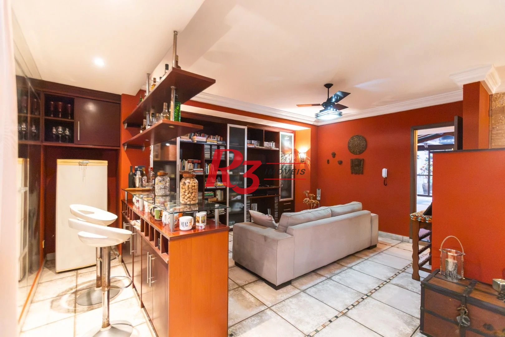 Casa com 3 dormitórios à venda, 242 m² por R$ 2.100.000,00 - Embaré - Santos/SP