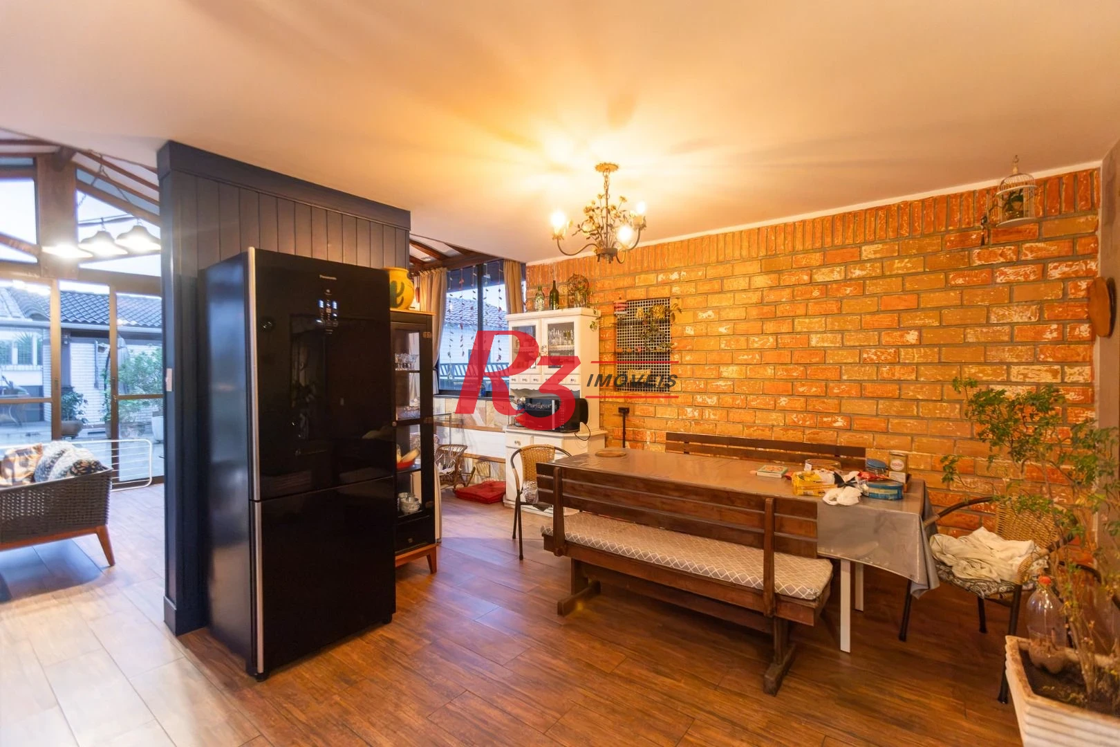 Casa com 3 dormitórios à venda, 242 m² por R$ 2.100.000,00 - Embaré - Santos/SP