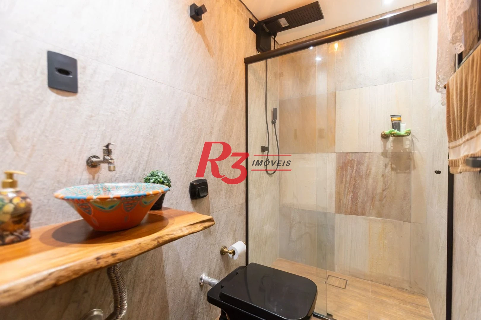 Casa com 3 dormitórios à venda, 242 m² por R$ 2.100.000,00 - Embaré - Santos/SP