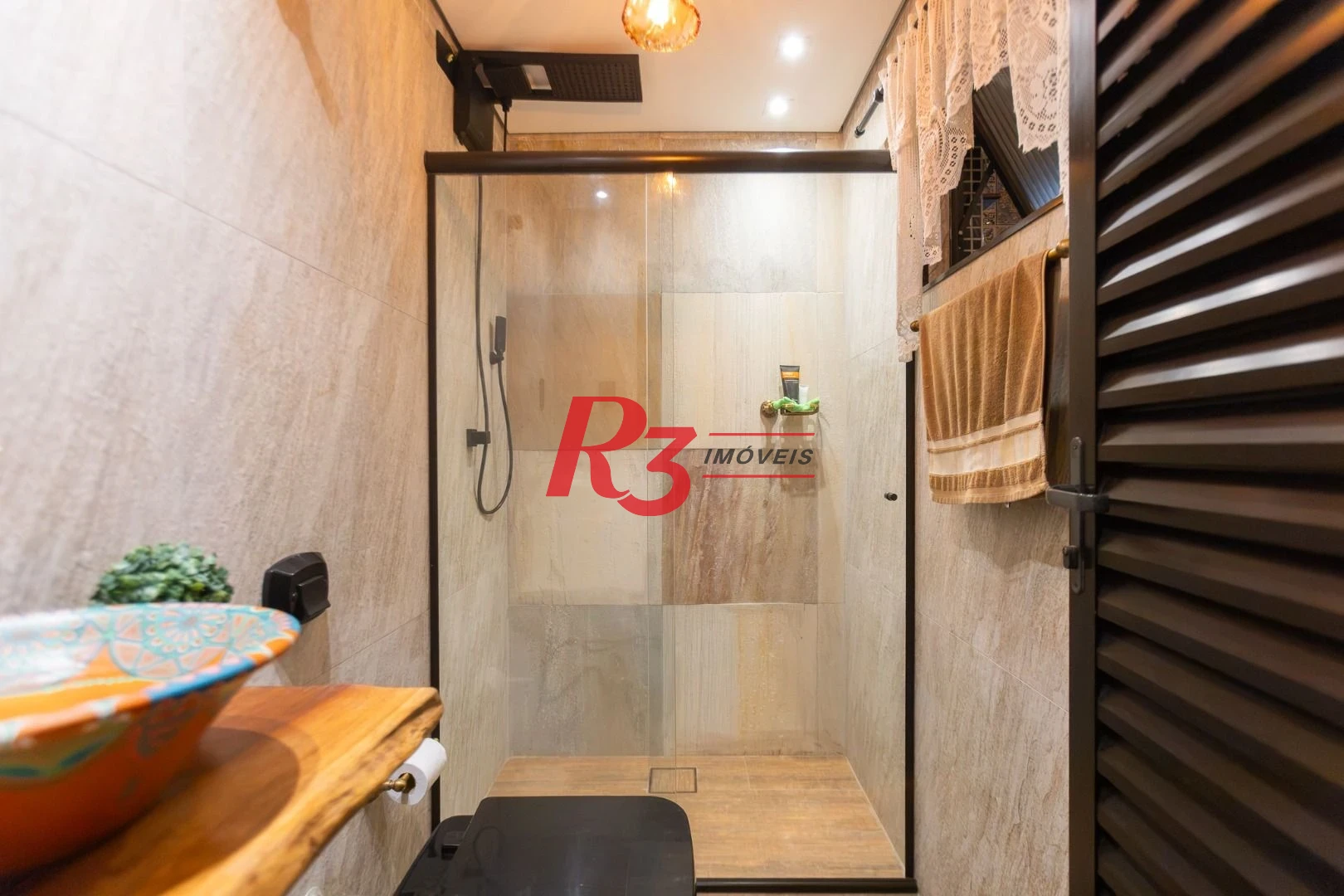 Casa com 3 dormitórios à venda, 242 m² por R$ 2.100.000,00 - Embaré - Santos/SP
