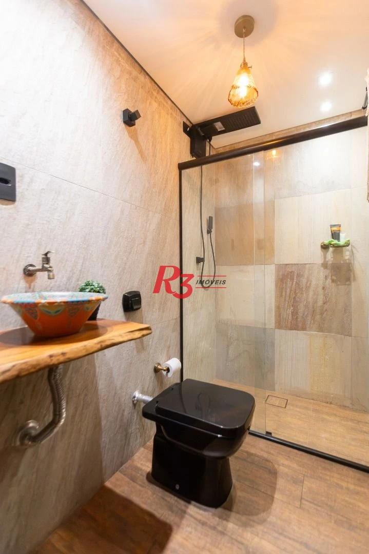 Casa com 3 dormitórios à venda, 242 m² por R$ 2.100.000,00 - Embaré - Santos/SP