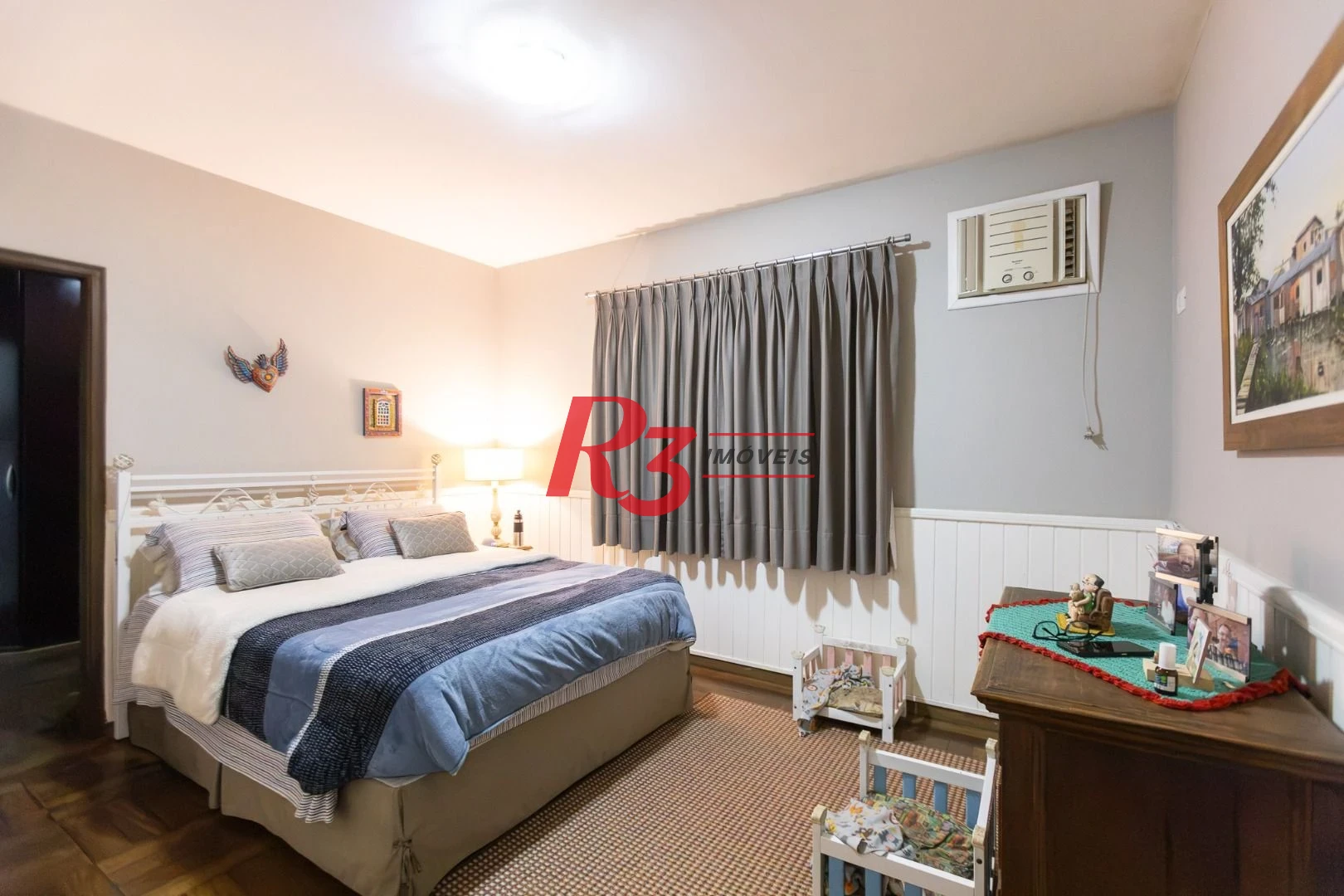 Casa com 3 dormitórios à venda, 242 m² por R$ 2.100.000,00 - Embaré - Santos/SP