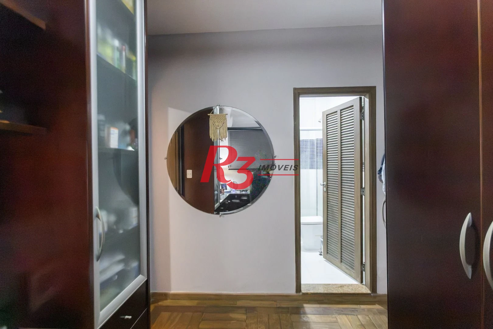Casa com 3 dormitórios à venda, 242 m² por R$ 2.100.000,00 - Embaré - Santos/SP