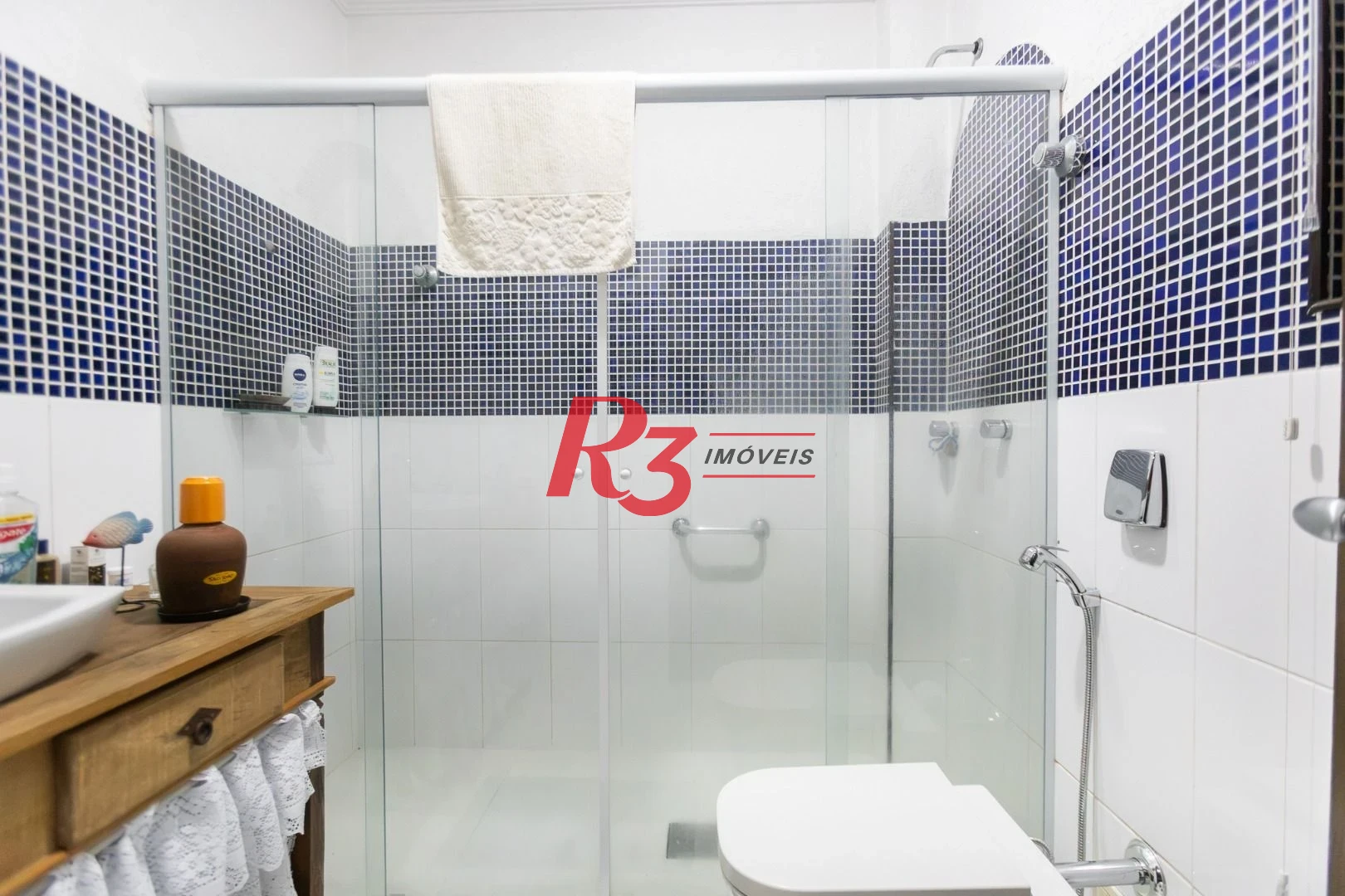 Casa com 3 dormitórios à venda, 242 m² por R$ 2.100.000,00 - Embaré - Santos/SP