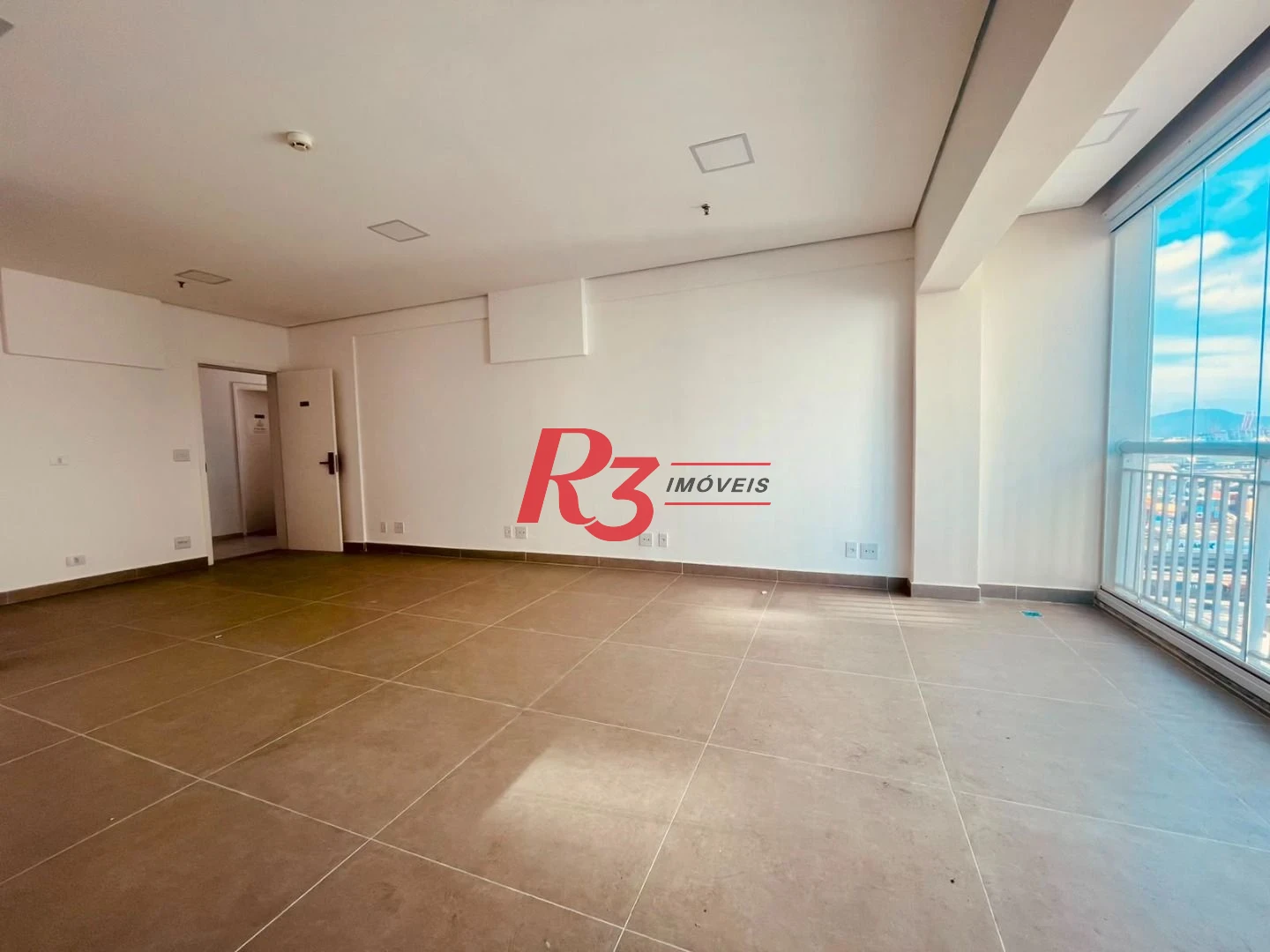 Sala para alugar, 42 m² por R$ 3.299,00/mês - Vila Matias - Santos/SP